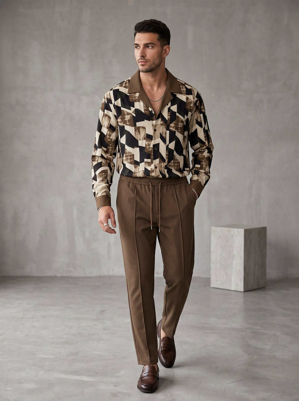 Completo camicia e pantalone geometrico