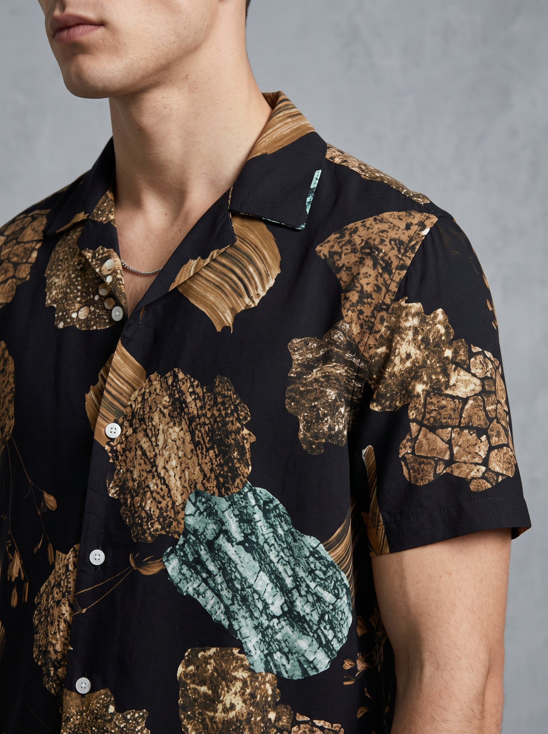 Camicia manica corta stampa pietre