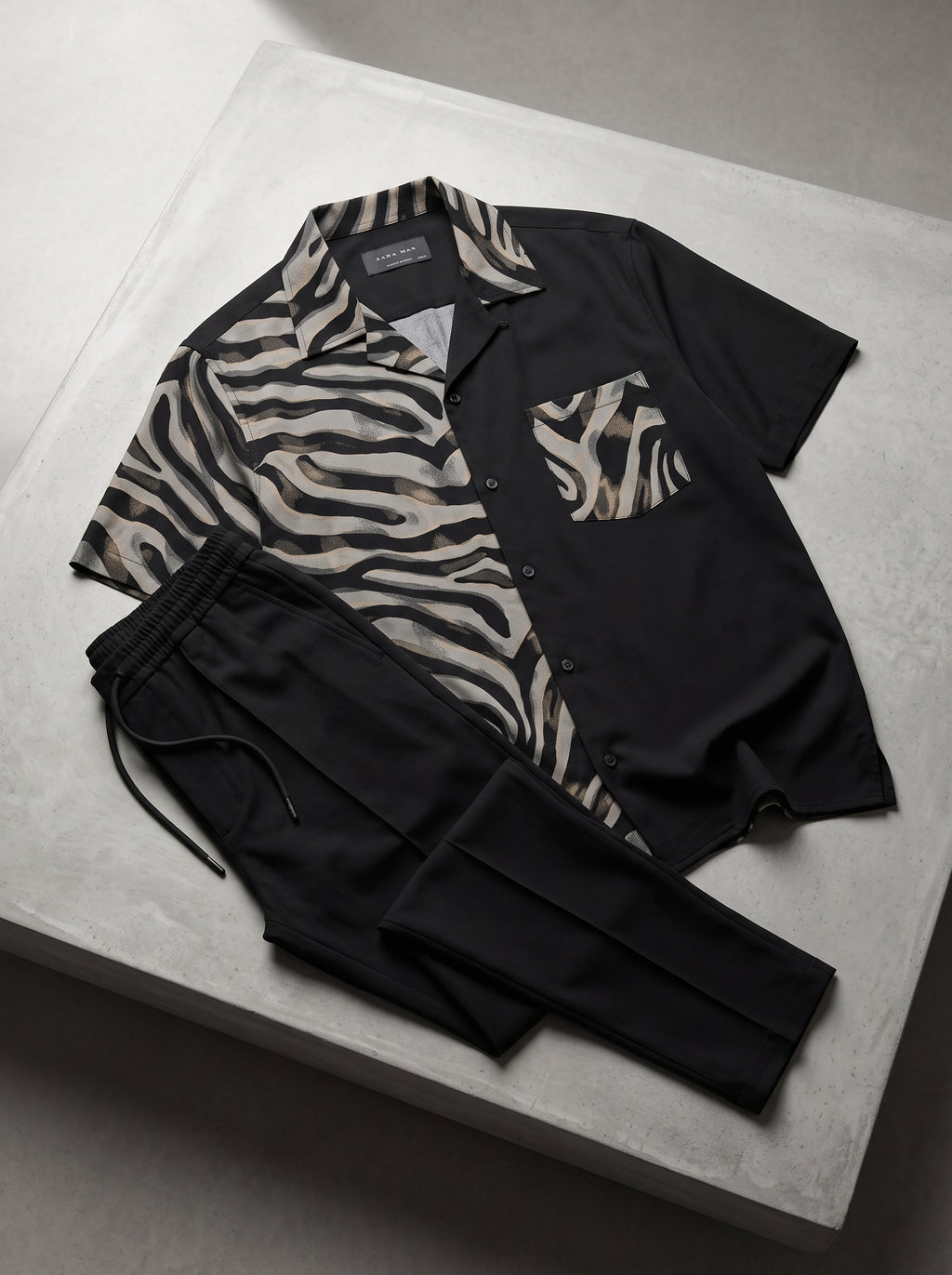 Completo camicia e pantalone animalier